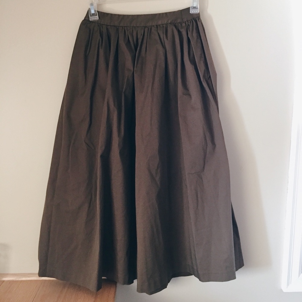 NWOT uniqlo brown tan skirt
